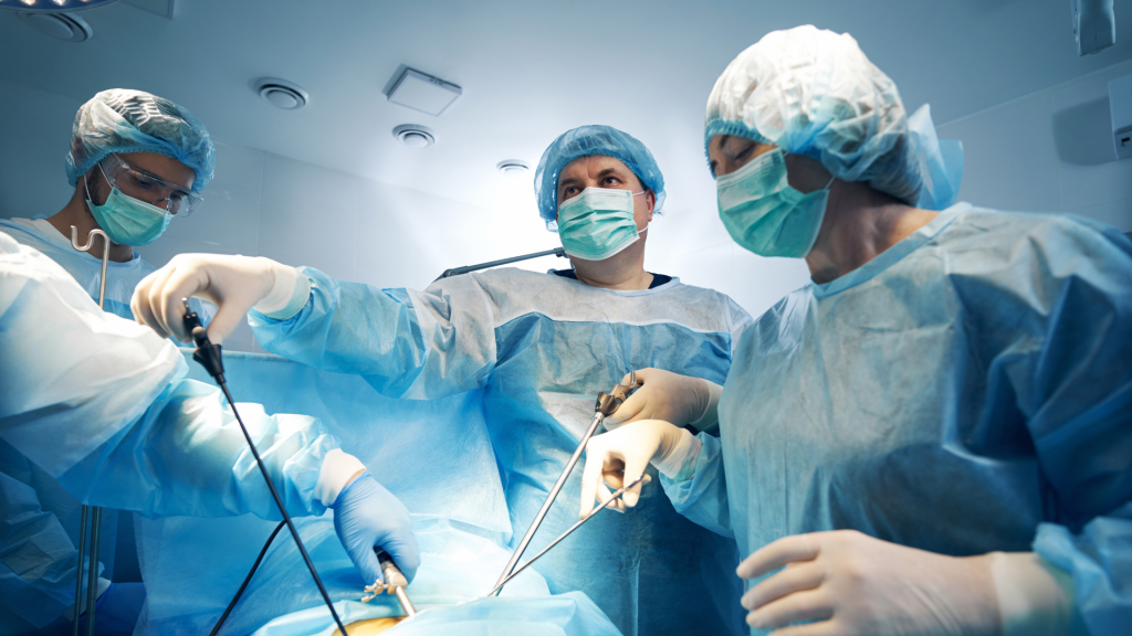 Bagaimana Menjadi Dokter Spesialis Bedah? Tahapan Pendidikan dan Pelatihannya