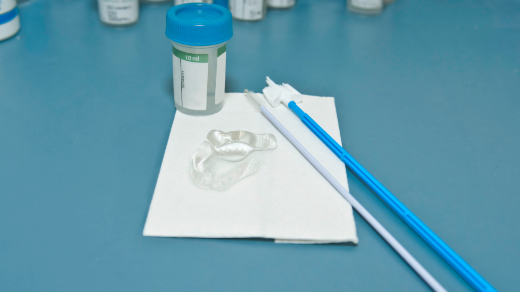 Cytobrush + VTM: Alat Kesehatan untuk Pengambilan Sampel Sel dan Virus