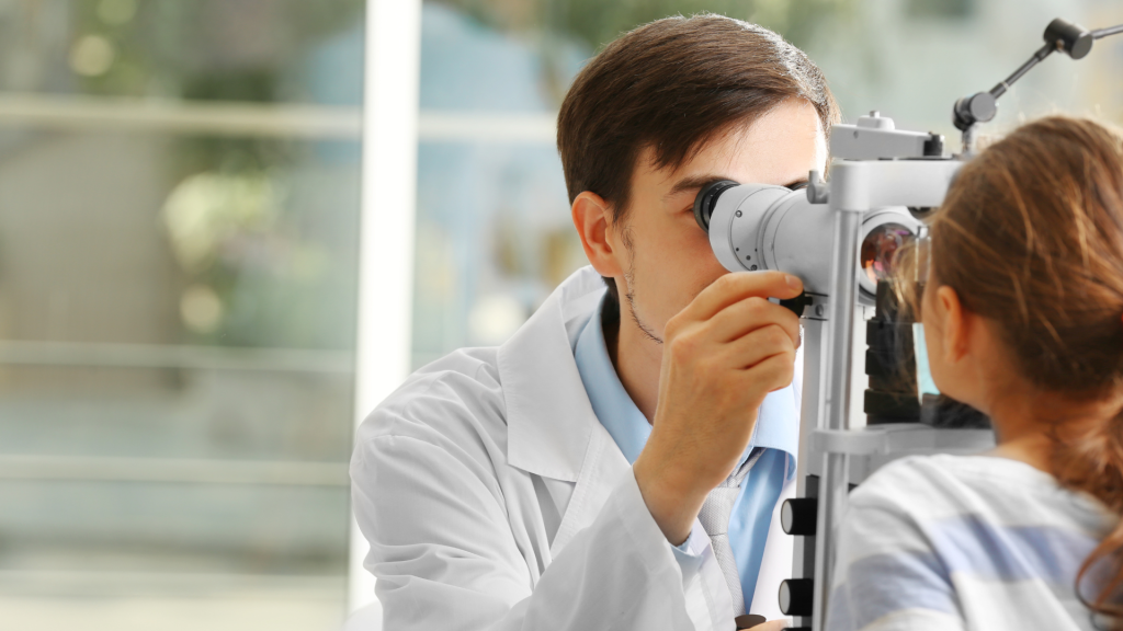 Peran Dokter Spesialis Mata dalam Deteksi Dini Penyakit Mata Kronis