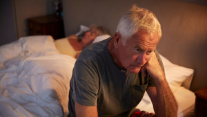 Insomnia pada Lansia: Penyebab dan Penanganan yang Tepat