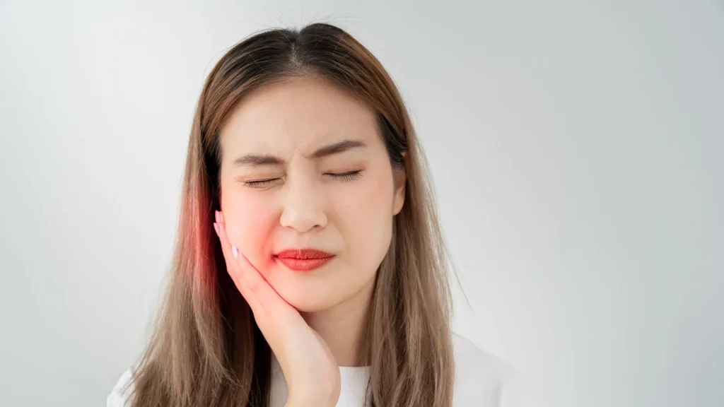 Cara Merawat Gigi Sensitif agar Tidak Semakin Parah