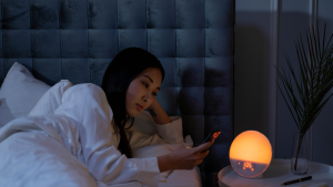 Kebiasaan Sebelum Tidur yang Bisa Memicu Insomnia