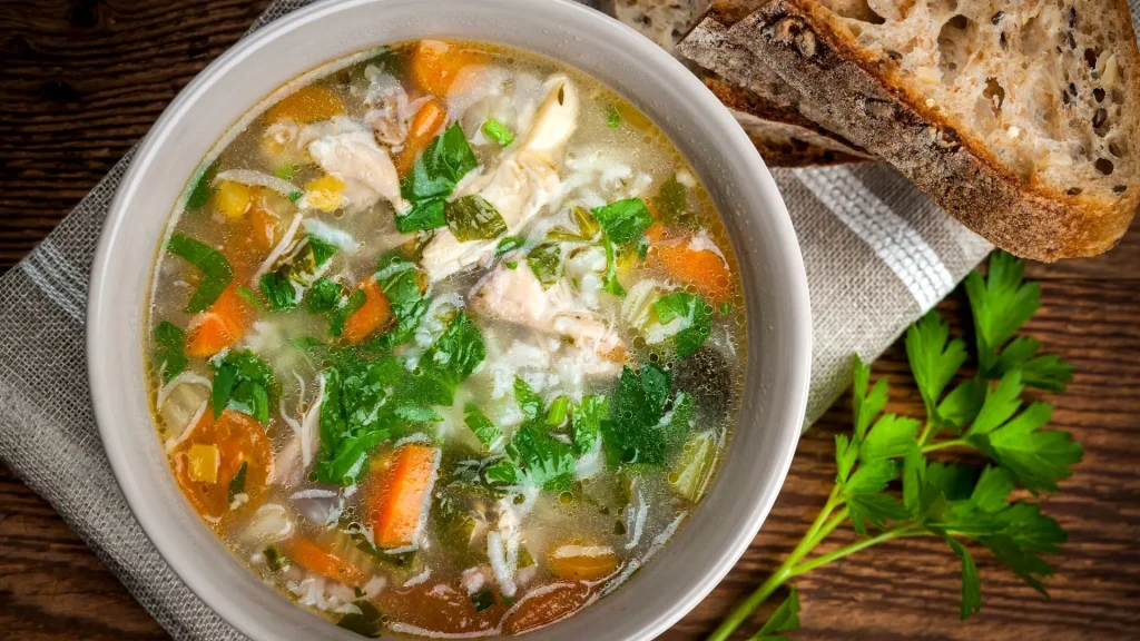 Minuman dan Makanan yang Dianjurkan Saat Radang Tenggorokan