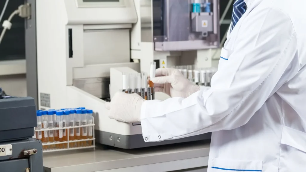 PCR (Polymerase Chain Reaction) menjadi salah satu metode paling akurat dan sensitif dalam dunia diagnostik modern, termasuk dalam pemeriksaan urin untuk mendeteksi infeksi.