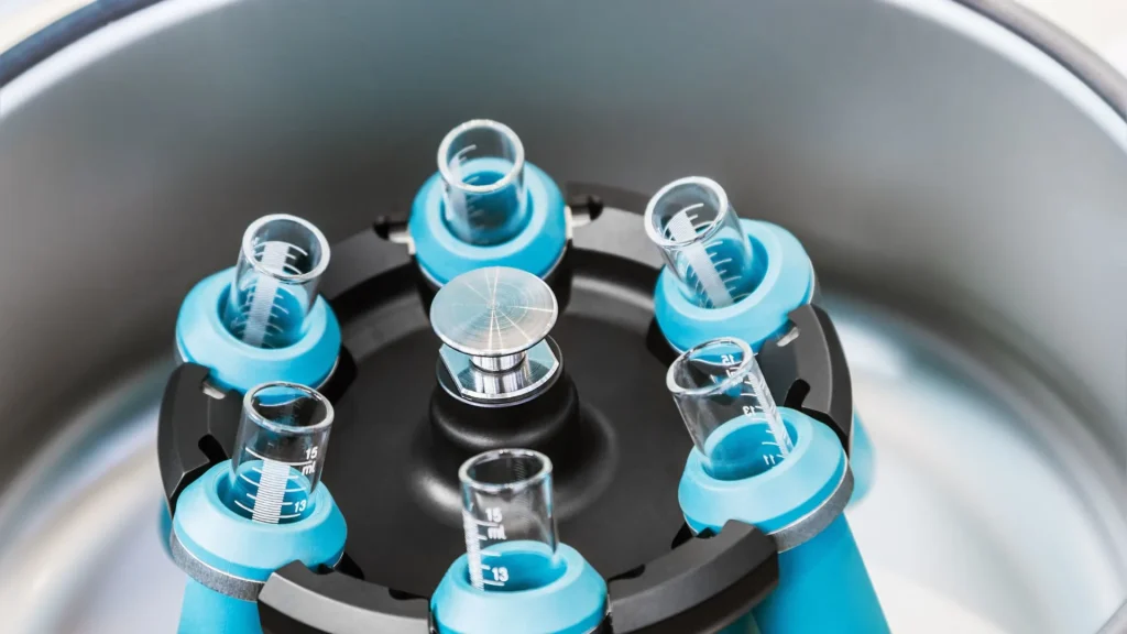 Urine centrifuge tube menjadi salah satu alat penting dalam pemeriksaan laboratorium, terutama untuk analisis sedimen urin.