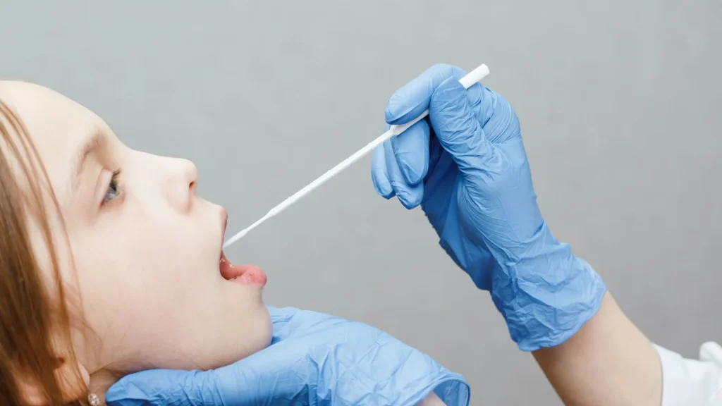 Multi panel drug test kit berbasis saliva memiliki keunggulan dalam kecepatan dan kemudahan penggunaan.