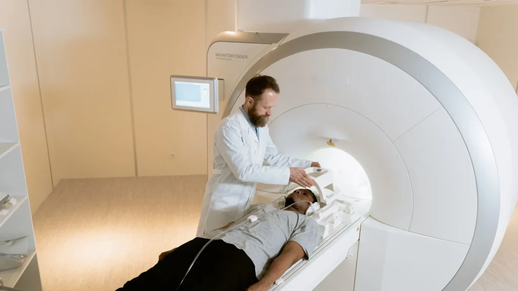 Digital Radiography (DR) adalah inovasi dalam dunia radiologi yang menggantikan sistem X-ray konvensional dengan teknologi digital.