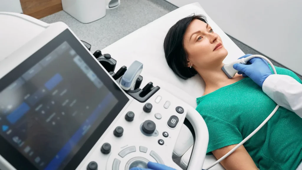 Ultrasonografi atau USG adalah teknologi pencitraan medis yang sangat penting dalam praktik kedokteran modern.