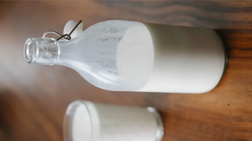 Susu murni sering dianggap sebagai minuman tinggi kalori yang bisa membuat berat badan bertambah.