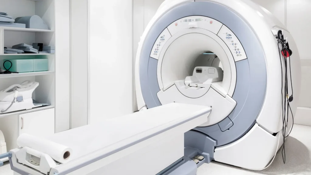 MRI dan CT scan adalah dua teknik pencitraan medis modern yang membantu dokter melihat kondisi dalam tubuh.