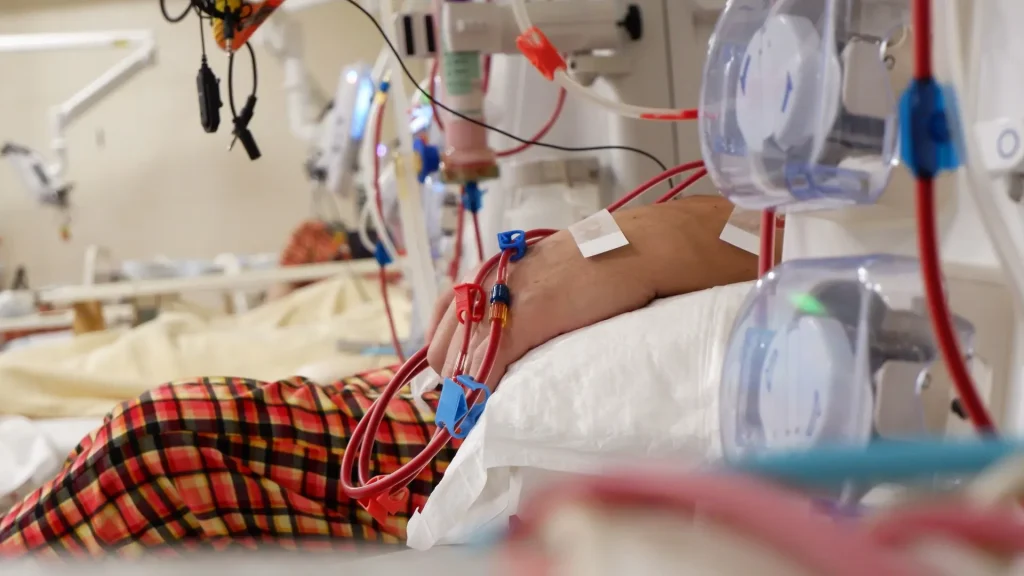 Mesin dialisis mengalami perkembangan signifikan dari generasi lama hingga yang baru.