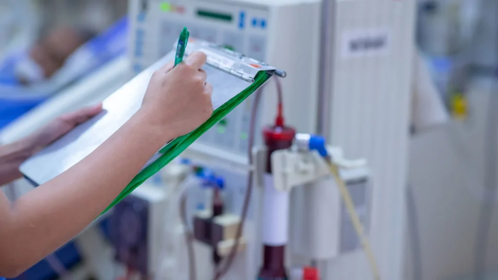 Mesin hemodialisis merupakan alat medis yang dirancang untuk membantu pasien gagal ginjal dalam membersihkan darah dari zat sisa metabolisme.