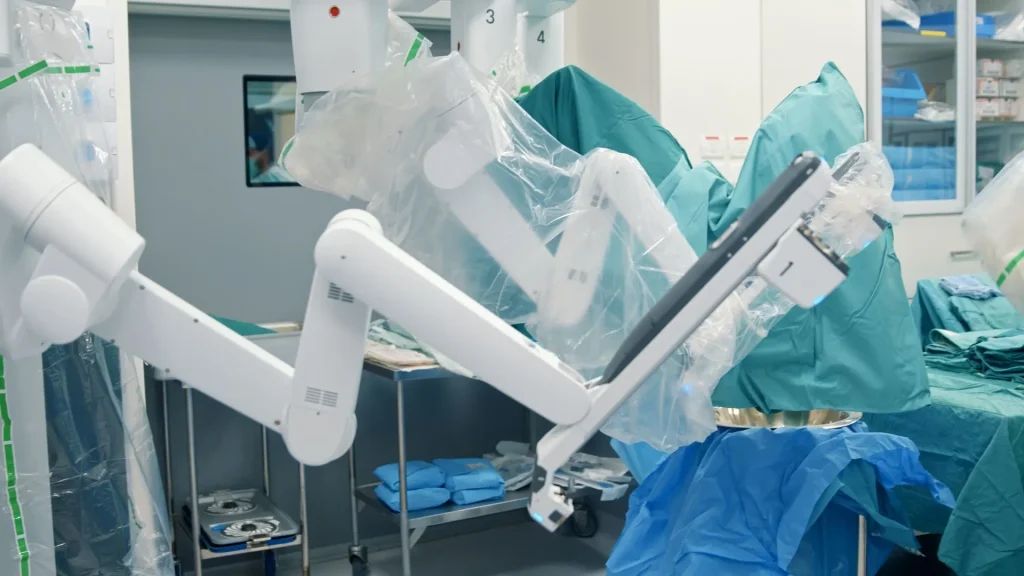 Operasi jantung minim invasif dengan bantuan robot merupakan salah satu kemajuan terbesar dalam dunia bedah modern.