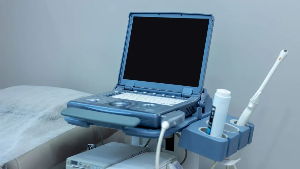 Hasil pemeriksaan ultrasound sering dipengaruhi oleh pengalaman dan keterampilan operator.