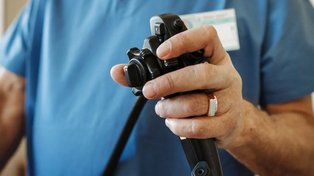 Peningkatan durasi baterai pada kamera kapsul memungkinkan perekaman berlangsung lebih lama sehingga seluruh usus halus dapat terekam secara lengkap.