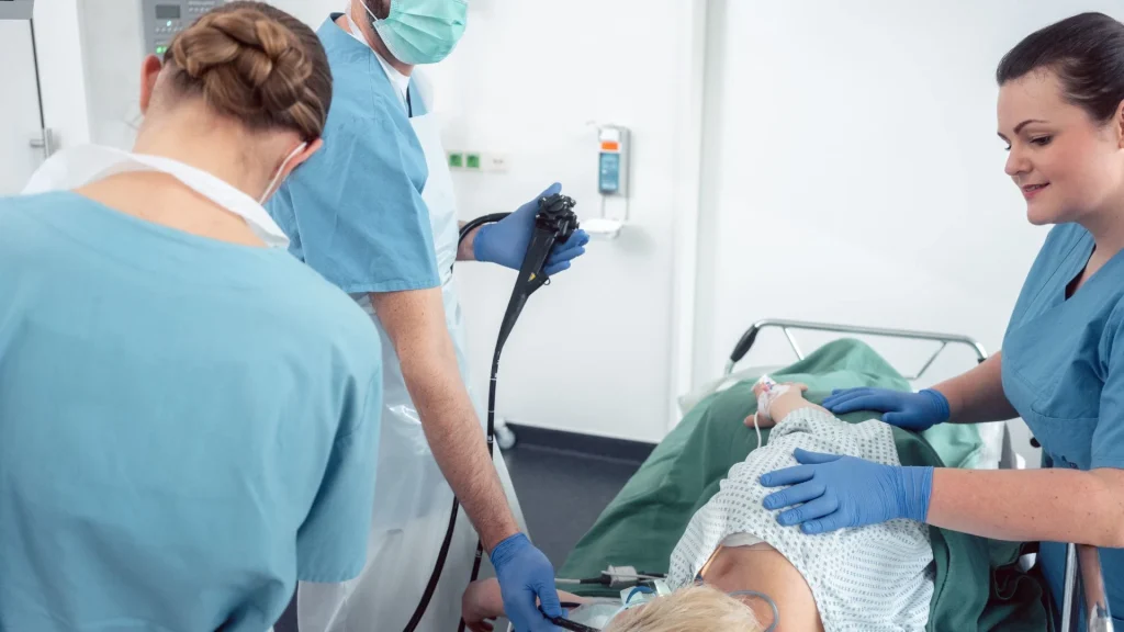 Kamera kapsul umumnya digunakan ketika gejala gastrointestinal tidak dapat dijelaskan melalui pemeriksaan rutin.