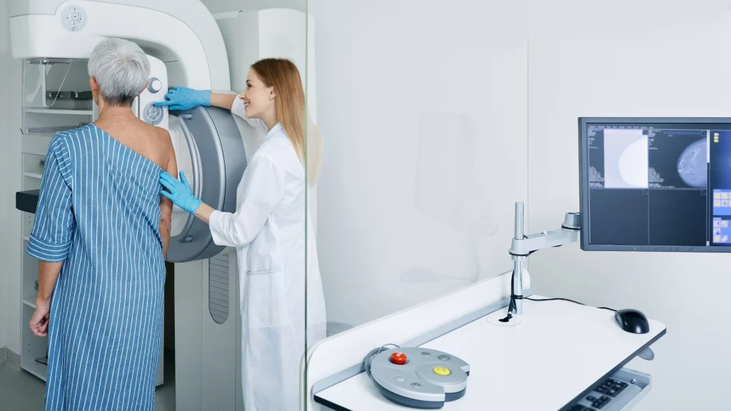 Mammografi telah berkembang dari teknik dua dimensi menuju teknologi tiga dimensi yang menawarkan visualisasi lebih detail.