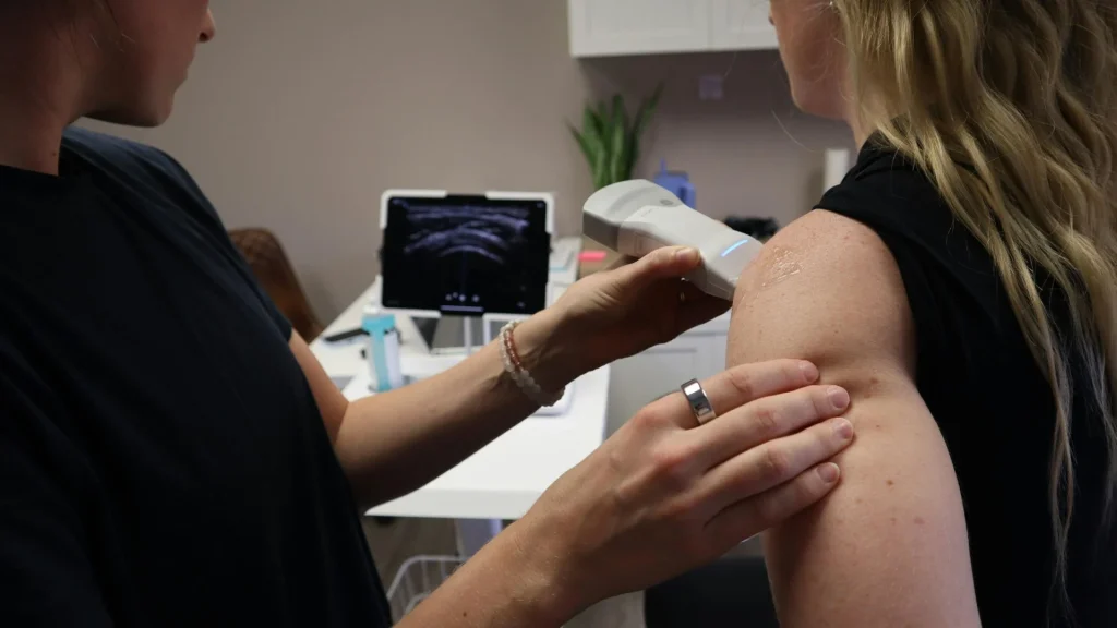 Pemeriksaan point-of-care berkembang pesat sebagai metode diagnostik cepat yang dapat dilakukan langsung di samping pasien.