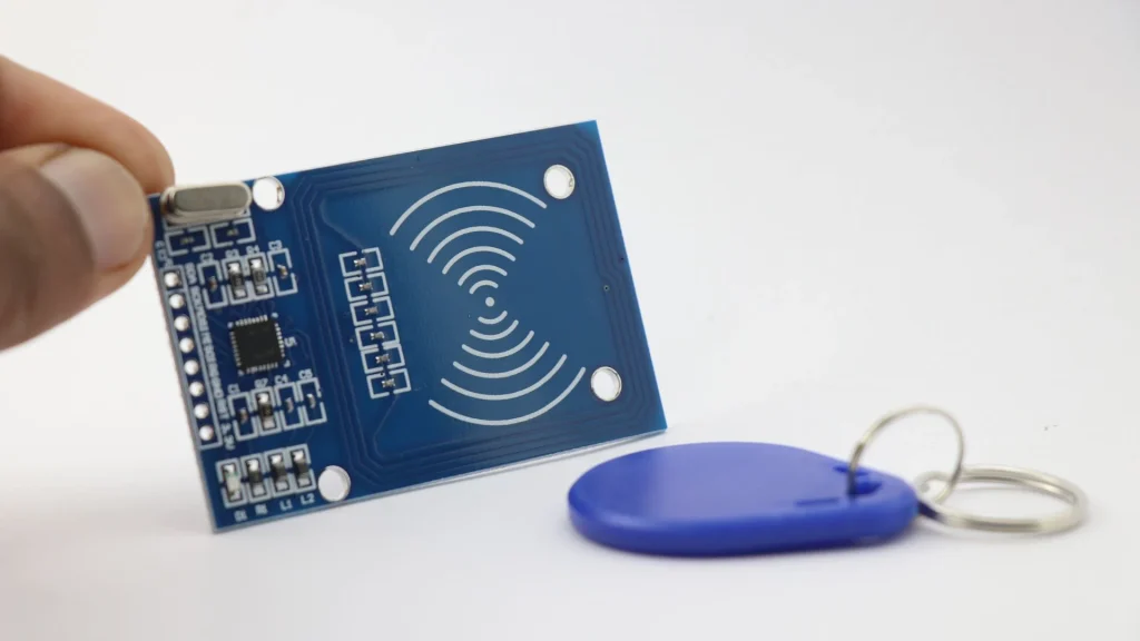 Pelacakan alat bedah merupakan proses krusial dalam menjaga keselamatan pasien dan efisiensi operasional.