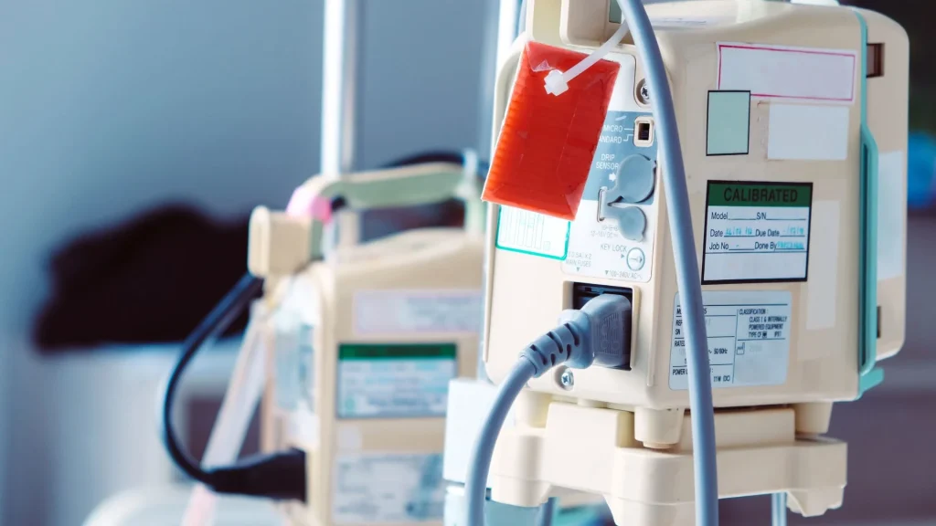 Implementasi smart pump dalam rumah sakit digital bertujuan mengintegrasikan perangkat infus ke dalam ekosistem informasi klinis.