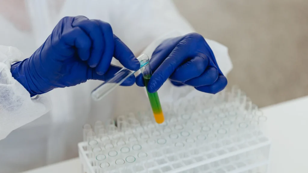 RT-PCR Multiplex menjadi metode penting dalam diagnosis klinik modern karena mampu mendeteksi banyak patogen dalam satu reaksi.