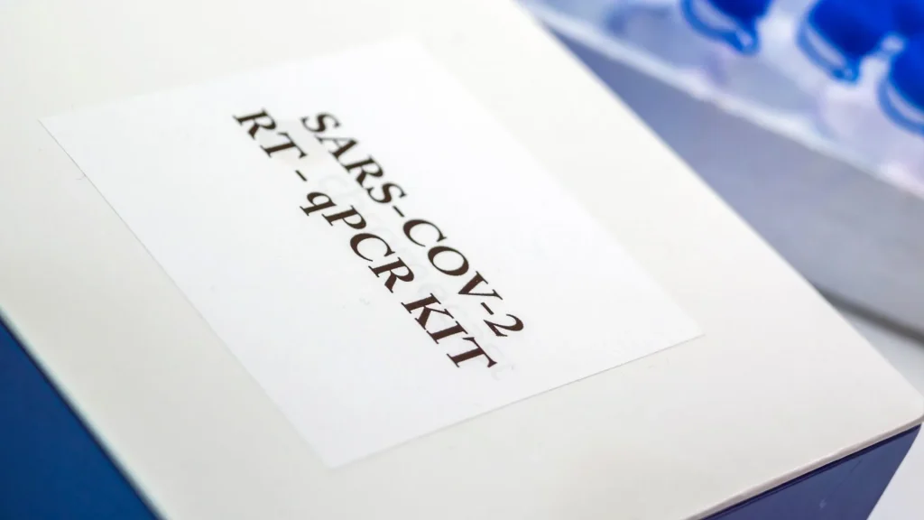 PCR merupakan teknik penting dalam biologi molekuler untuk mendeteksi materi genetik patogen.