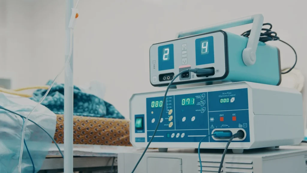 Electrosurgery modern dirancang untuk memastikan stabilitas energi pada berbagai jenis jaringan sehingga prosedur dapat berlangsung lebih aman dan konsisten.