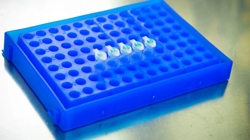 RT-PCR Multiplex memberikan kemampuan untuk mengidentifikasi berbagai target genetik kanker dalam satu kali pemeriksaan sehingga mempercepat proses diagnostik.