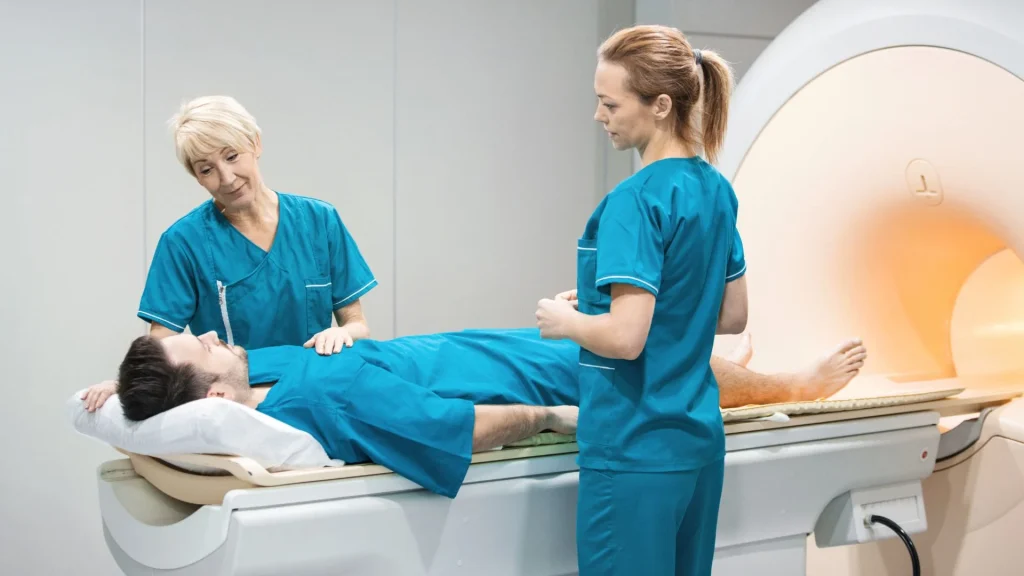 Linear accelerator generasi baru dirancang untuk menjawab kebutuhan radioterapi yang semakin presisi.