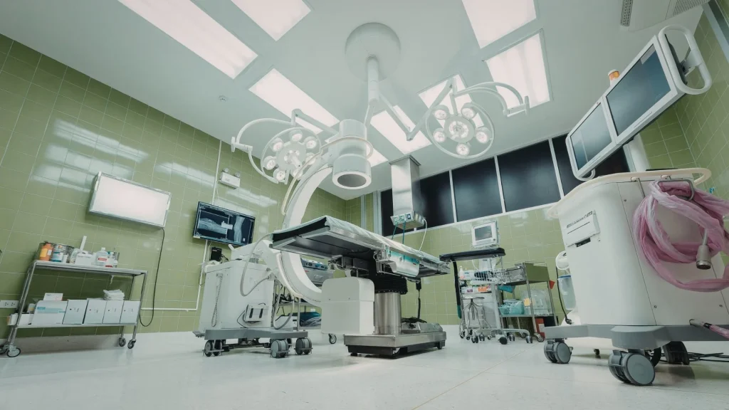 ESWL modern merupakan prosedur non-invasif yang digunakan untuk memecah batu saluran kemih menggunakan gelombang kejut.