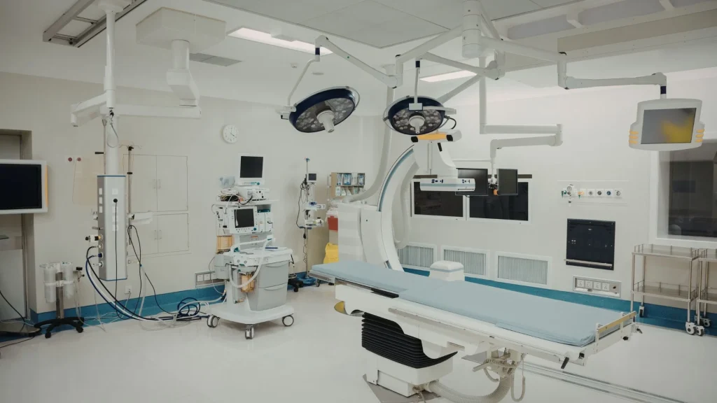 Automasi laboratorium menjadi fondasi utama dalam meningkatkan efisiensi dan kualitas layanan diagnostik.