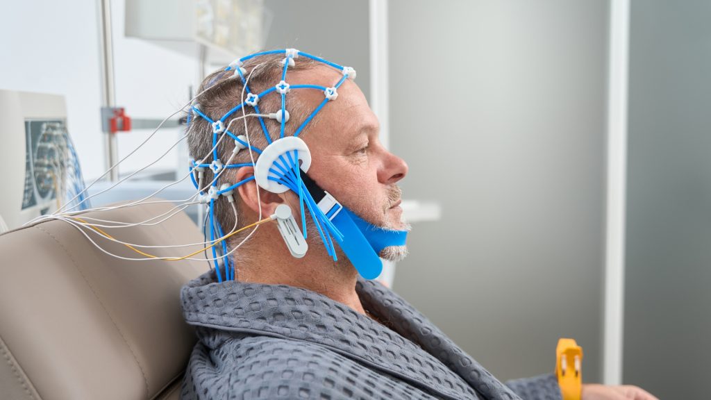 EEG: Alat untuk Memonitor Aktivitas Otak dan Diagnosa Kejang
