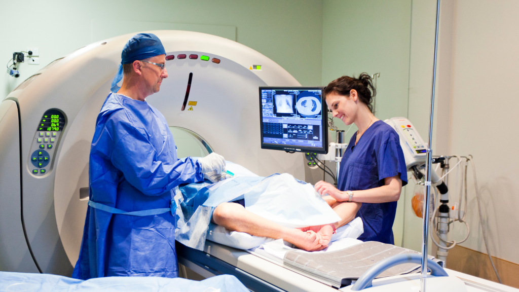 Teknologi Terkini dalam Radiologi Muskuloskeletal: Akurasi Tinggi, Risiko Rendah