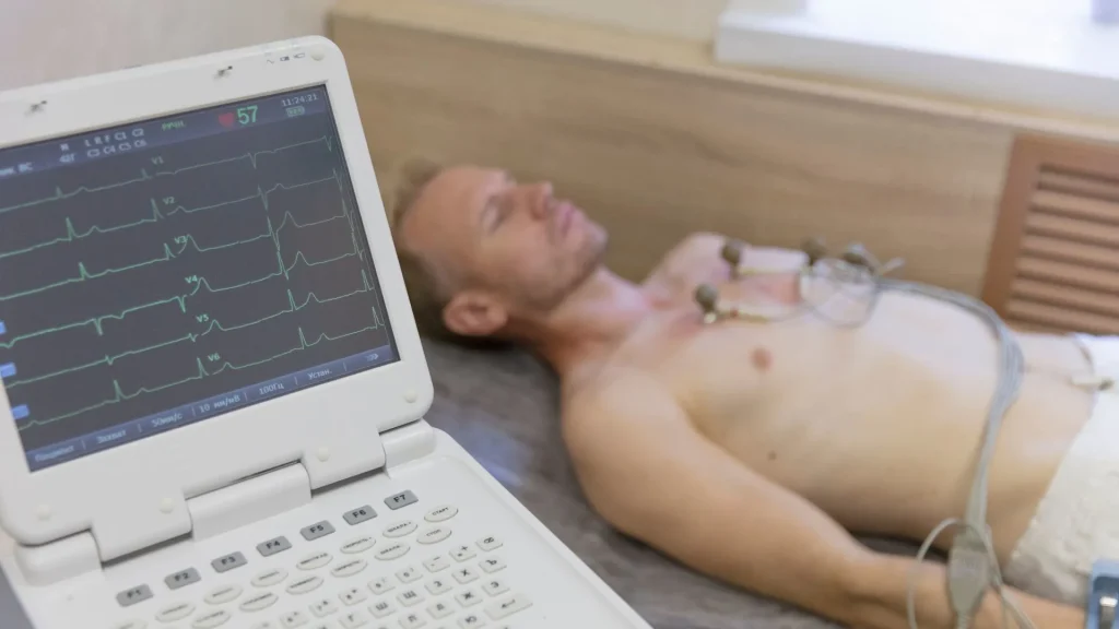 Cloud computing telah mengubah cara sistem Elektrokardiogram (ECG) bekerja.