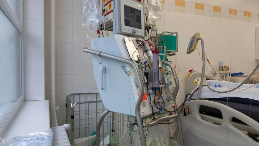 Hemodialisis mengalami kemajuan pesat seiring perkembangan teknologi medis yang berfokus pada efisiensi, keamanan, dan kenyamanan pasien.